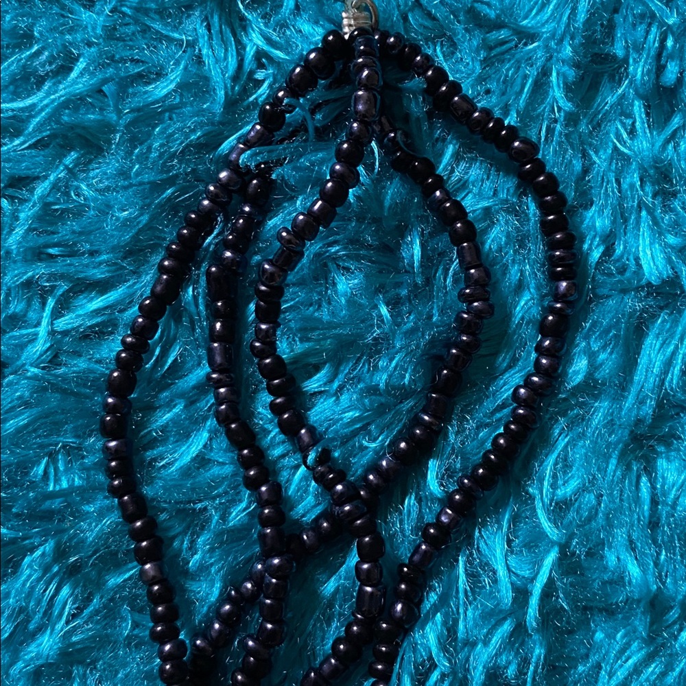 Black Five-Strand Beaded Necklace - Picture 9 of 16